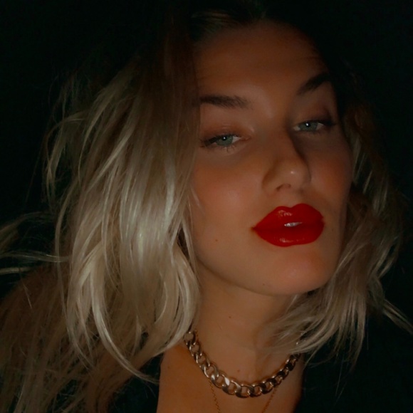 Meet your Posher, Meredith - Picture 1 of 1